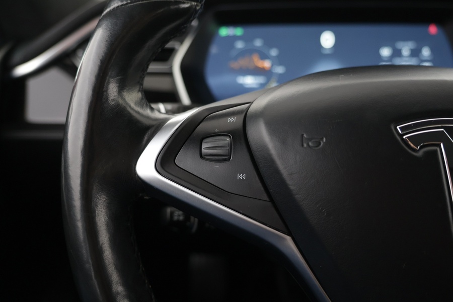 Tesla Model S vaihtoauto