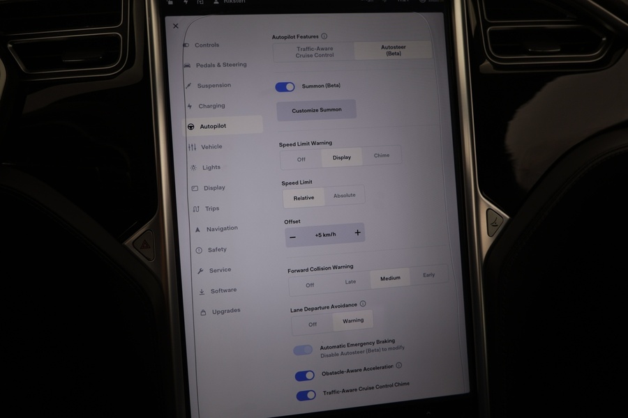 Tesla Model S vaihtoauto