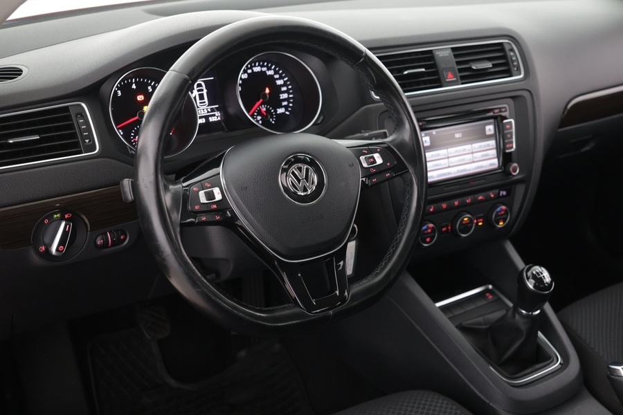 Volkswagen Jetta vaihtoauto
