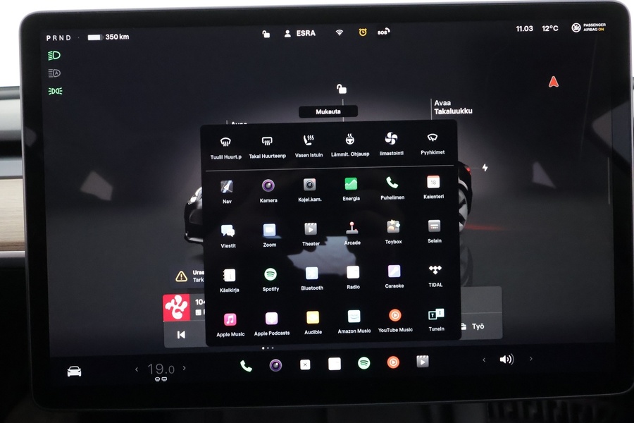 Tesla Model 3 vaihtoauto