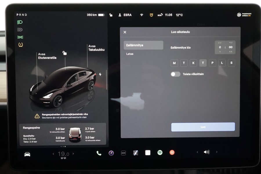 Tesla Model 3 vaihtoauto