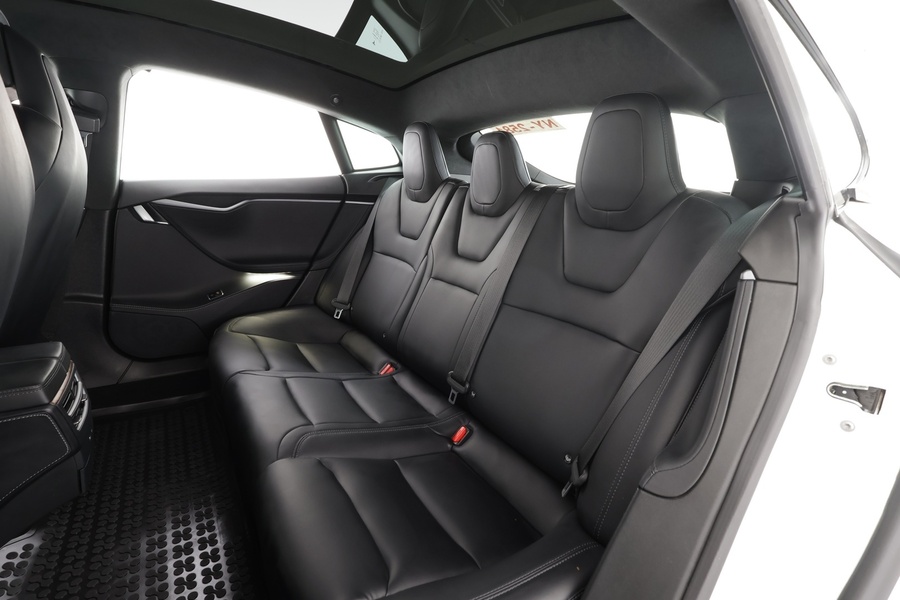 Tesla Model S vaihtoauto