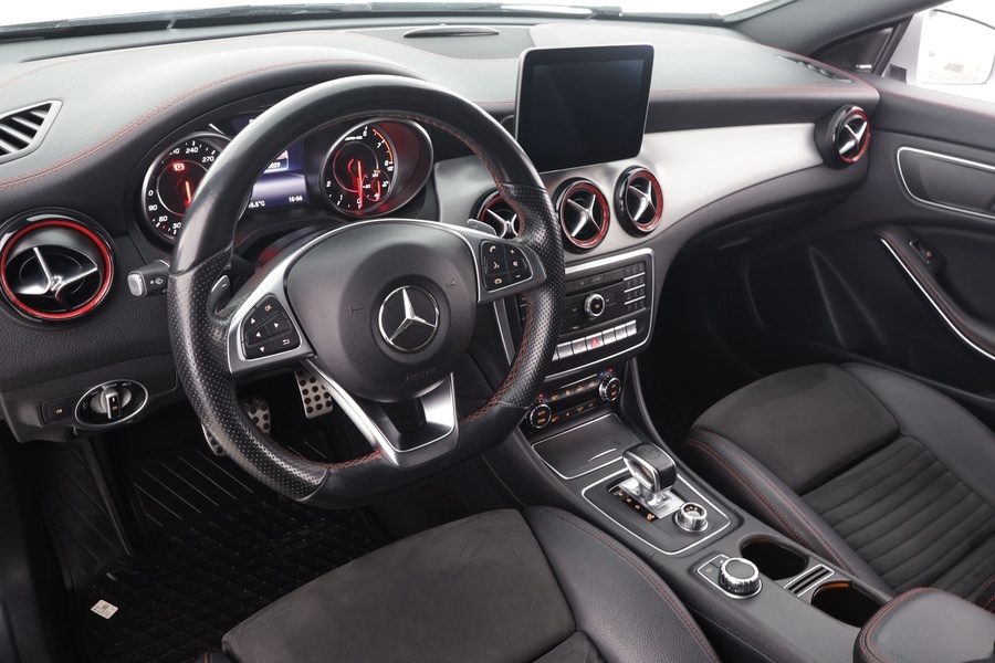 Mercedes-Benz CLA vaihtoauto