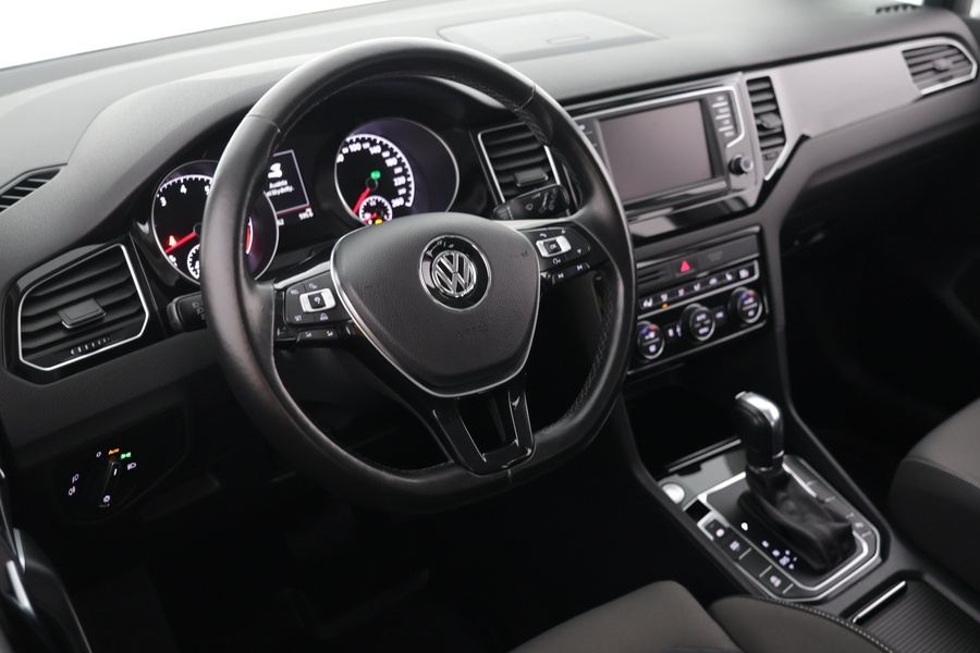 Volkswagen Golf Sportsvan vaihtoauto