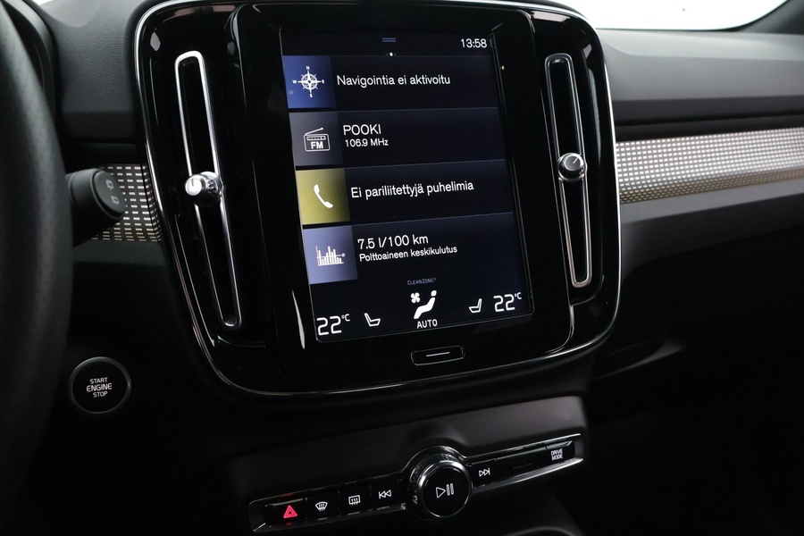 Volvo XC40 vaihtoauto