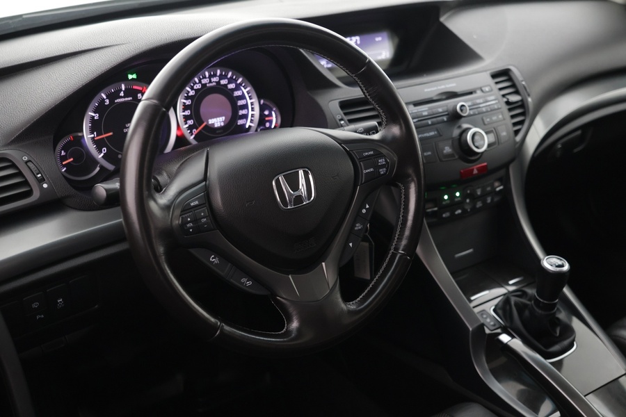 Honda Accord vaihtoauto