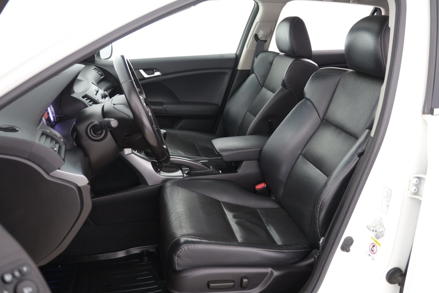 Honda Accord vaihtoauto