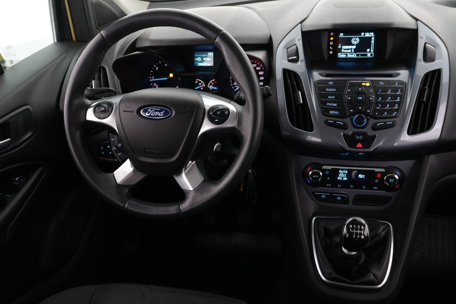 Ford Grand Tourneo Connect vaihtoauto