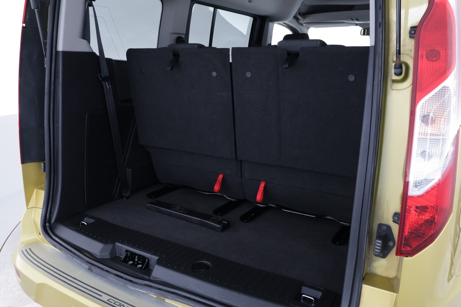 Ford Grand Tourneo Connect vaihtoauto