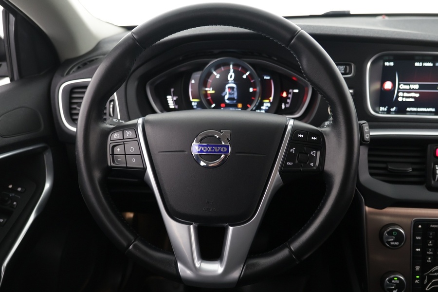Volvo V40 Cross Country vaihtoauto