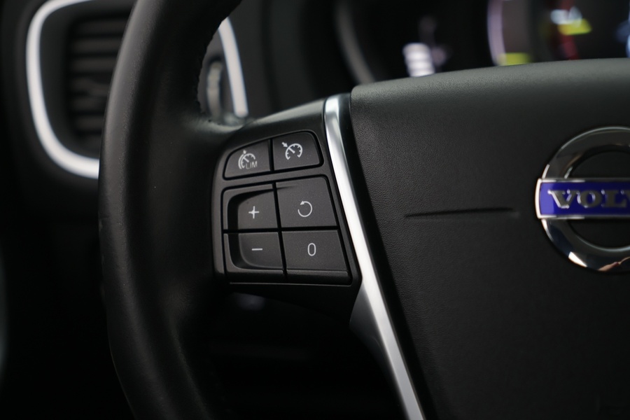 Volvo V40 Cross Country vaihtoauto