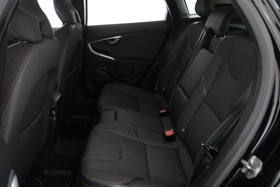 Volvo V40 Cross Country vaihtoauto