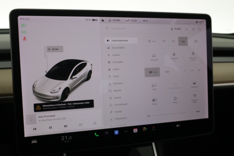 Tesla Model 3 vaihtoauto