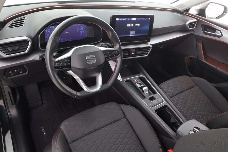 SEAT Leon Sportstourer vaihtoauto