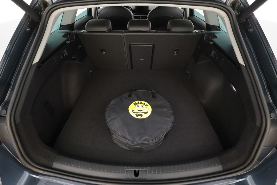 SEAT Leon Sportstourer vaihtoauto