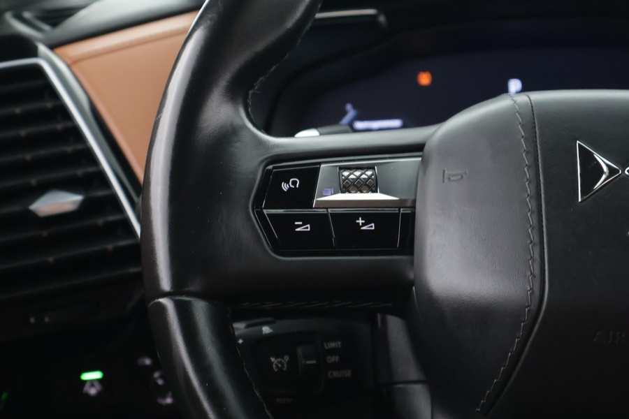 DS 7 Crossback vaihtoauto