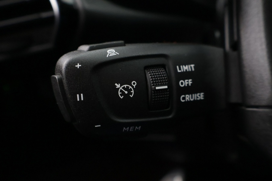 DS 7 Crossback vaihtoauto