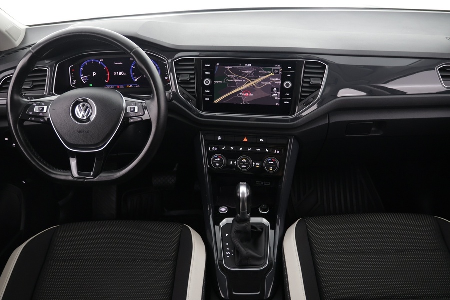 Volkswagen T-Roc vaihtoauto