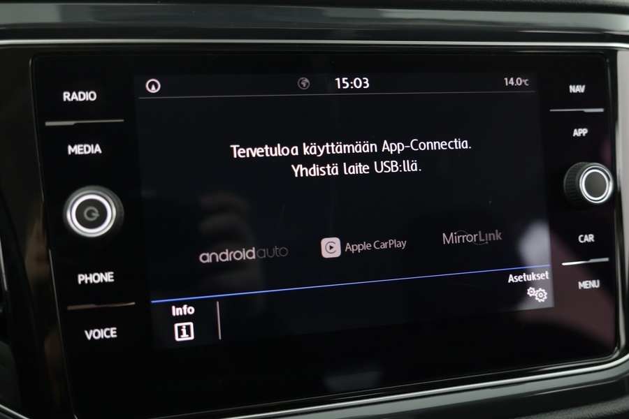 Volkswagen T-Roc vaihtoauto