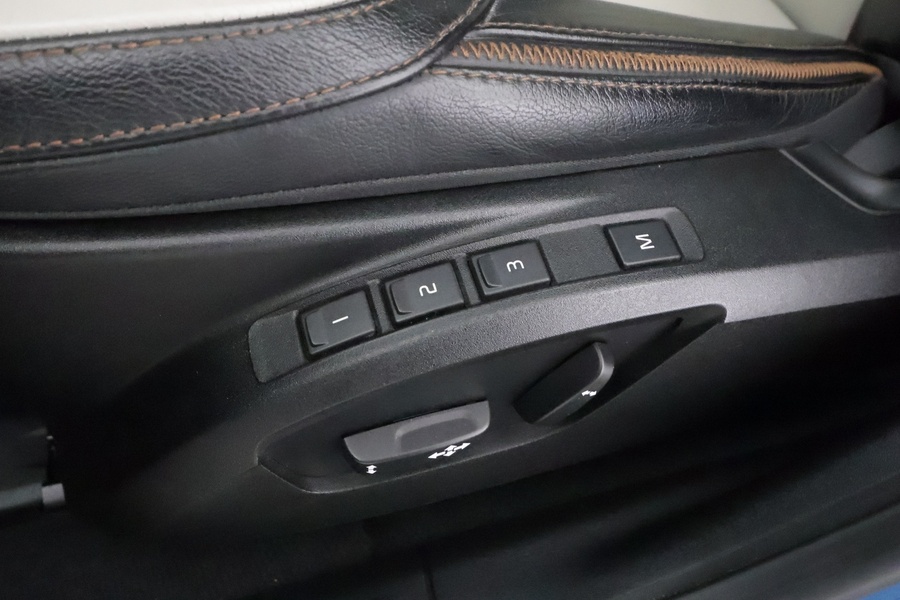 Volvo V40 Cross Country vaihtoauto