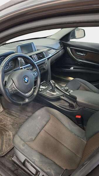 BMW 320 vaihtoauto