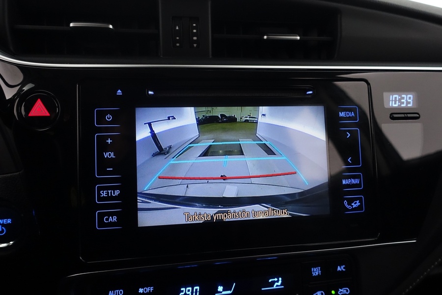 Toyota Auris vaihtoauto