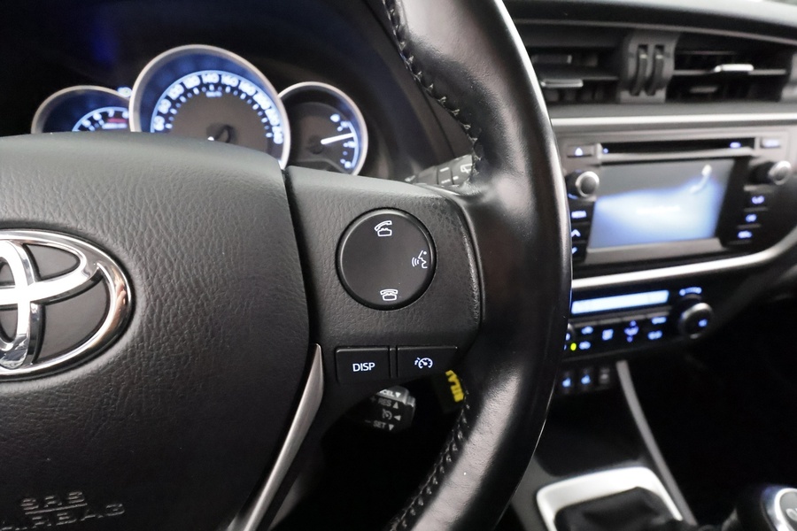 Toyota Auris vaihtoauto