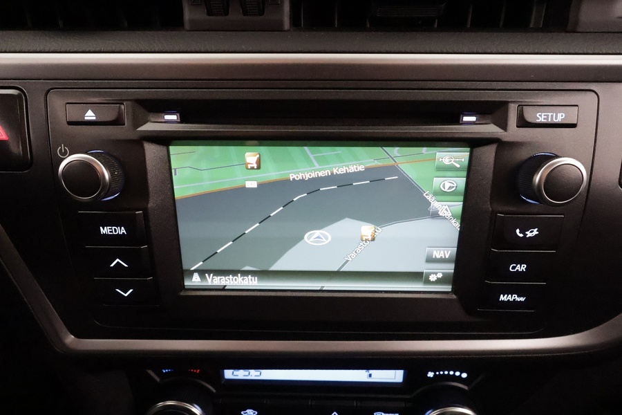 Toyota Auris vaihtoauto