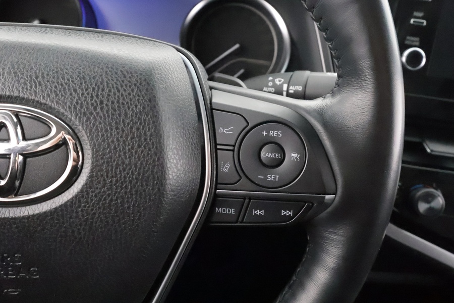 Toyota Camry vaihtoauto