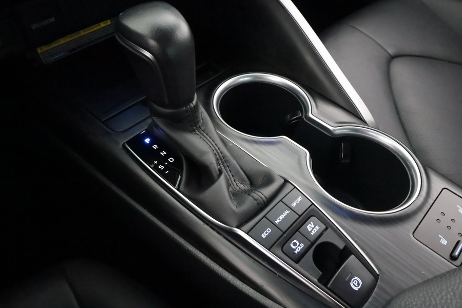 Toyota Camry vaihtoauto