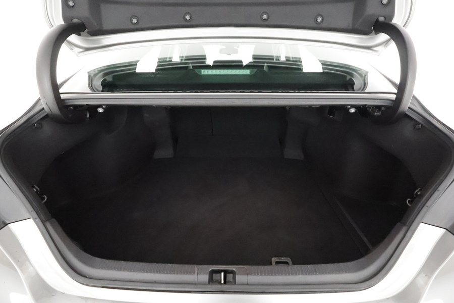 Toyota Camry vaihtoauto