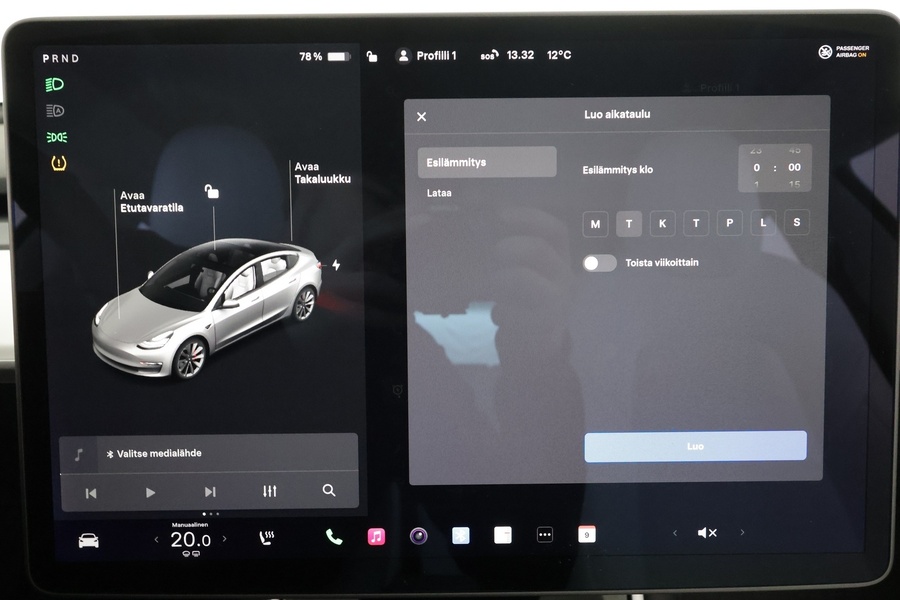 Tesla Model 3 vaihtoauto