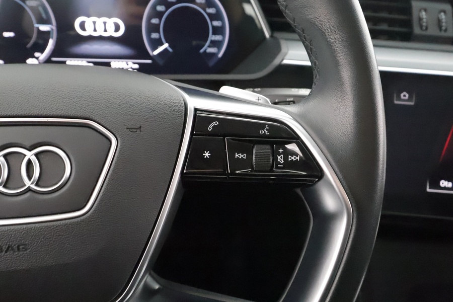 Audi e-tron vaihtoauto