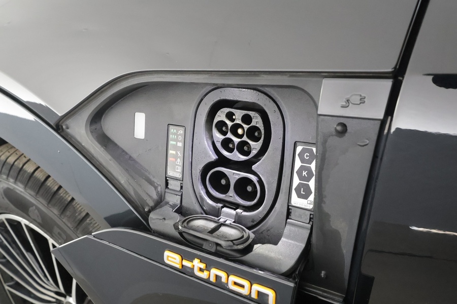 Audi e-tron vaihtoauto