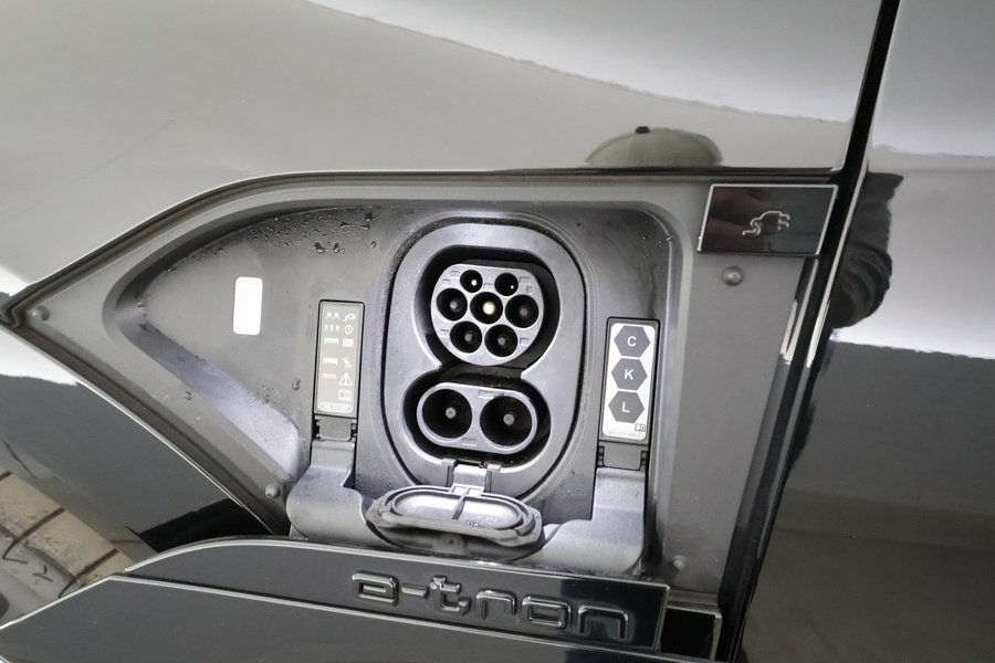 Audi Q8 e-tron vaihtoauto