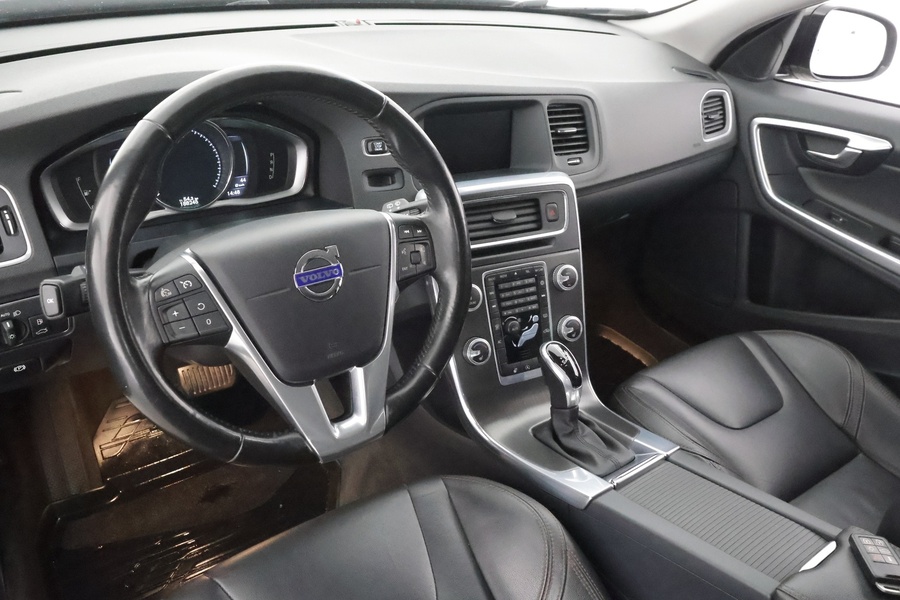 Volvo V60 Cross Country vaihtoauto