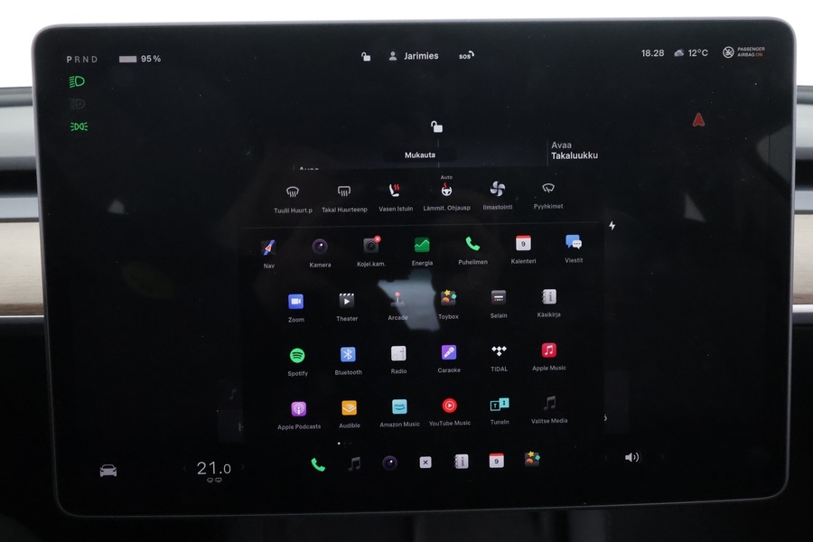 Tesla Model 3 vaihtoauto