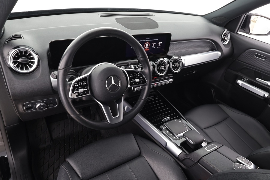 Mercedes-Benz EQB vaihtoauto