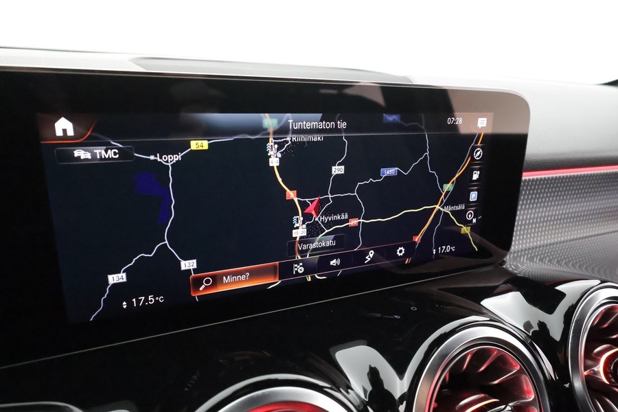 Mercedes-Benz EQB vaihtoauto