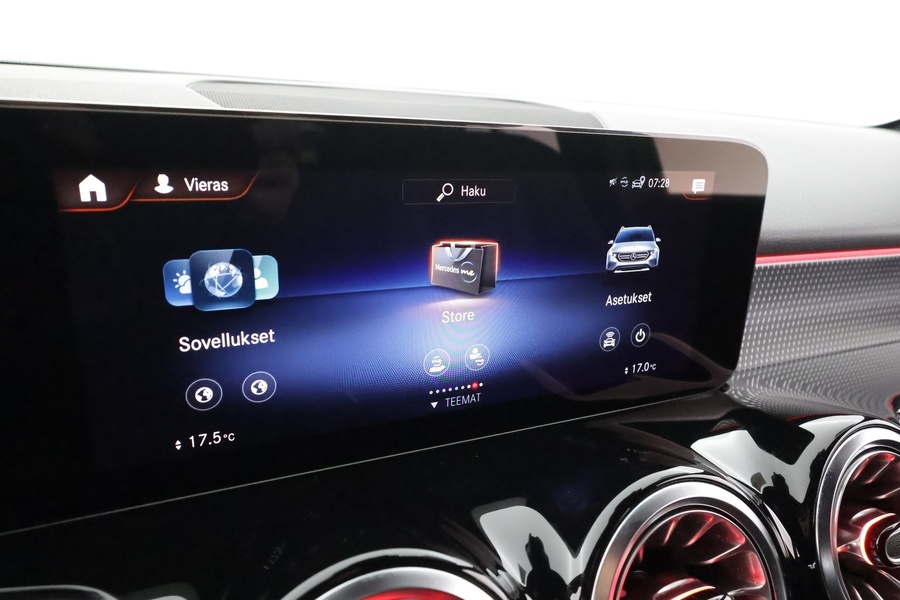 Mercedes-Benz EQB vaihtoauto