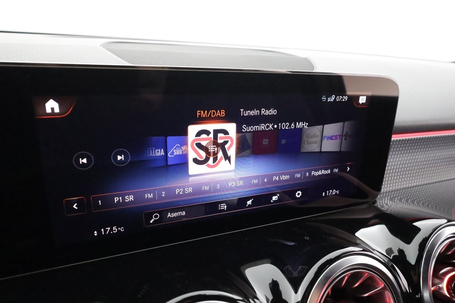 Mercedes-Benz EQB vaihtoauto