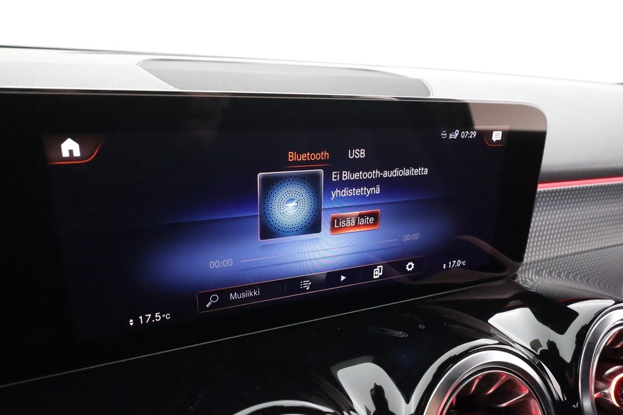 Mercedes-Benz EQB vaihtoauto