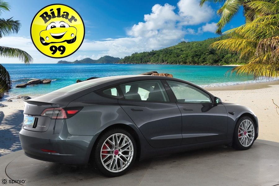 Tesla Model 3 vaihtoauto