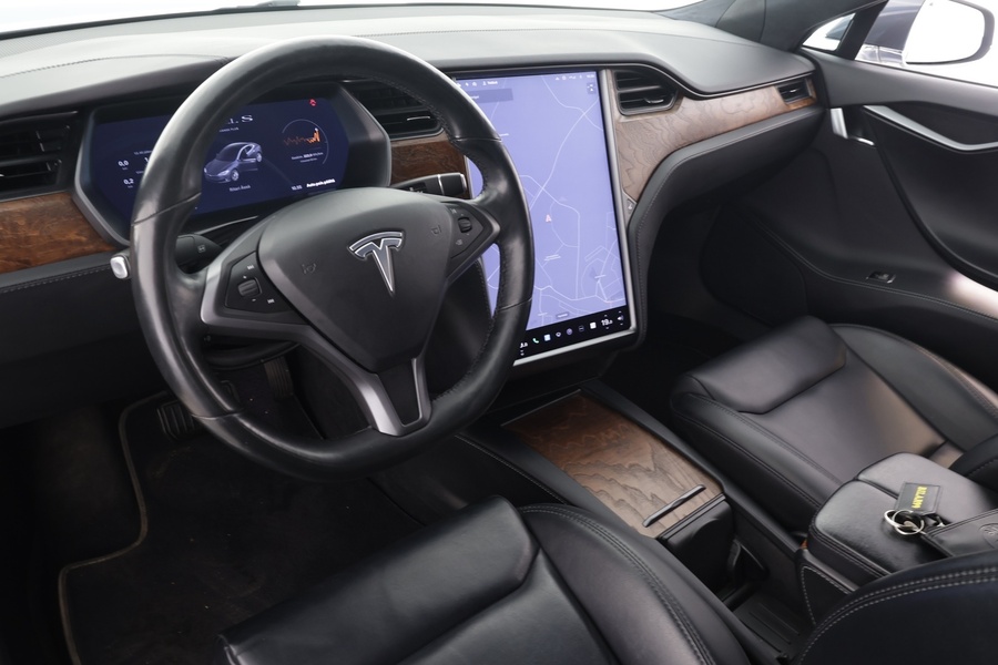 Tesla Model S vaihtoauto