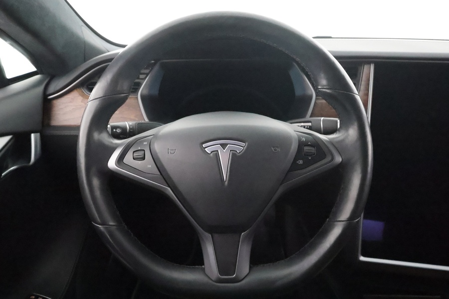 Tesla Model S vaihtoauto