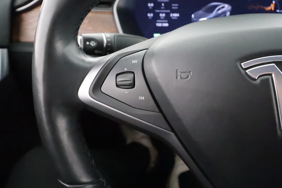 Tesla Model S vaihtoauto