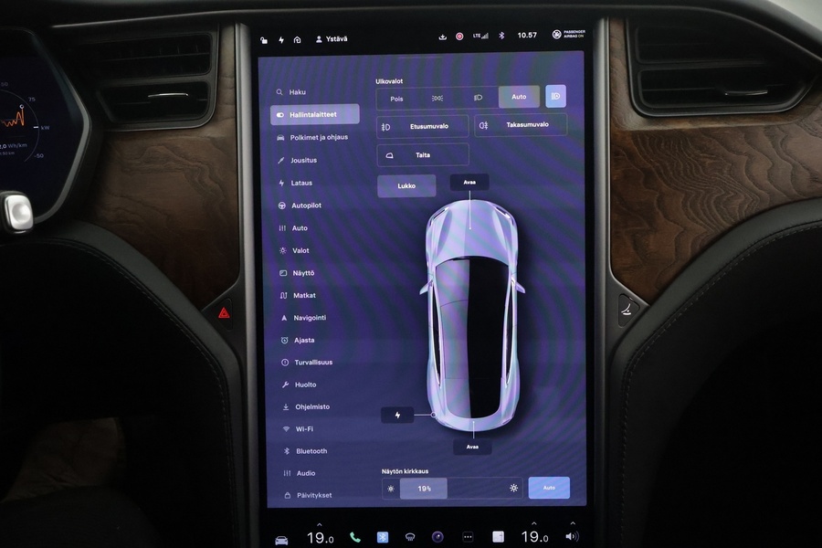 Tesla Model S vaihtoauto