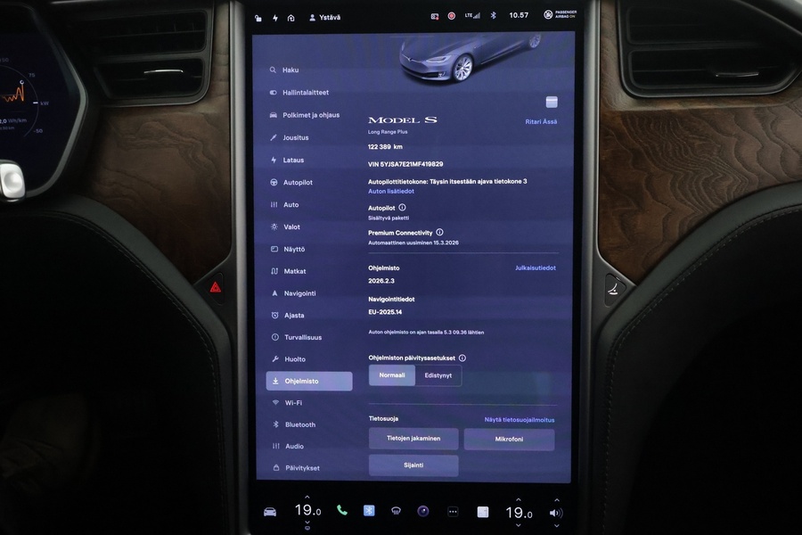 Tesla Model S vaihtoauto