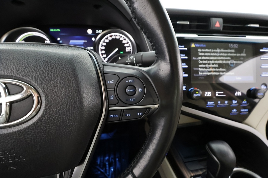 Toyota Camry vaihtoauto