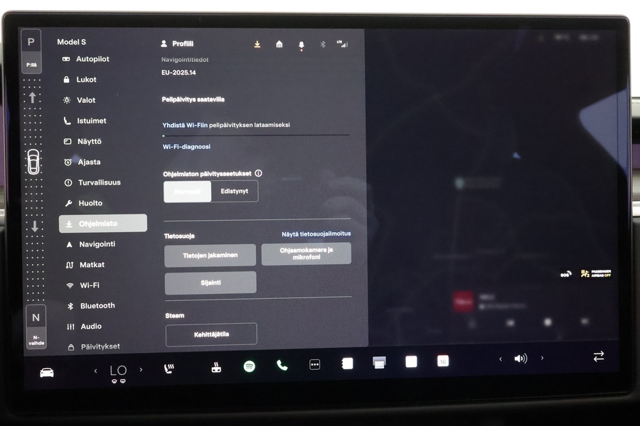 Tesla Model S vaihtoauto